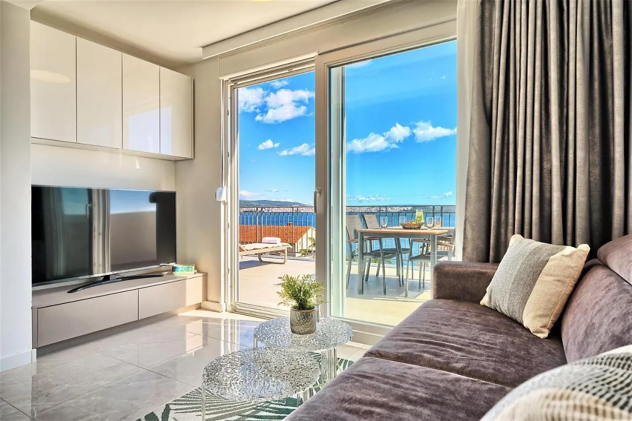 Domenico - 50 M From The Sea Apartment Seget Donji