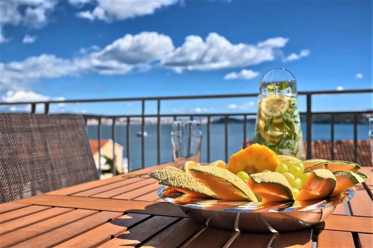 Domenico - 50 M From The Sea Apartment Seget Donji